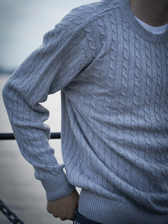 PATTERNED BRAIDED CREWNECK
