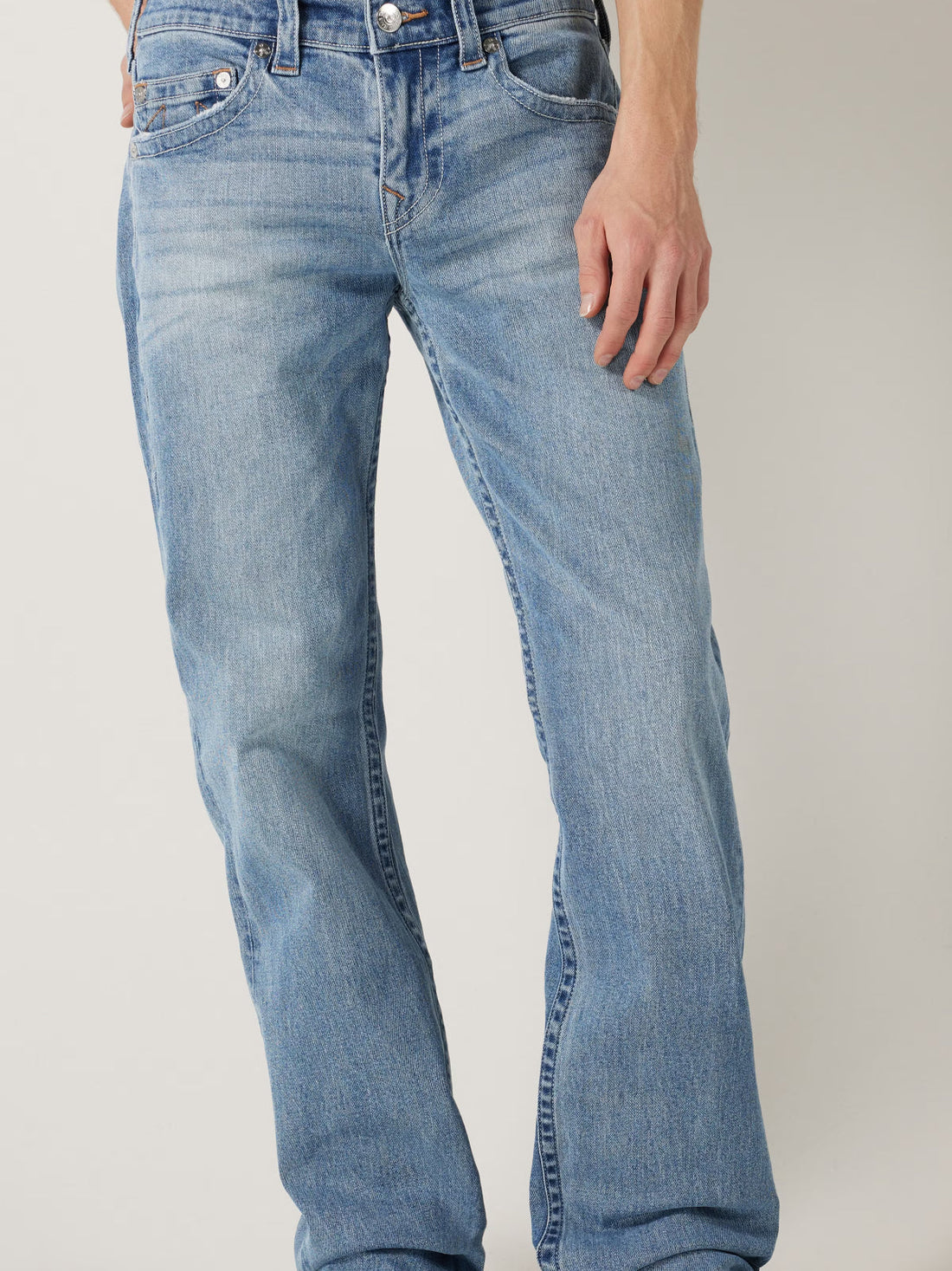 STRAIGHT LEG JEANS FADED BLUE